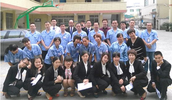 博深皮具加工廠管理人員早會(huì)